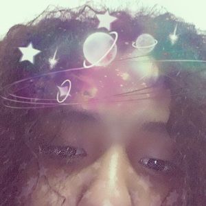 Meet your Posher, Mireya